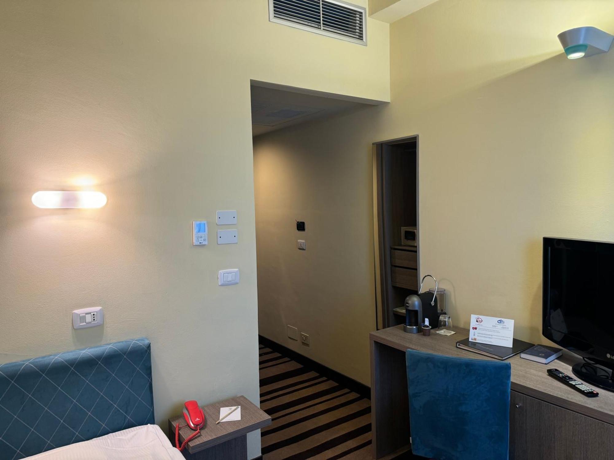 Jet Hotel Caselle Torinese Esterno foto