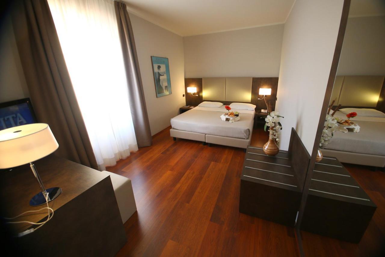 Jet Hotel Caselle Torinese Esterno foto